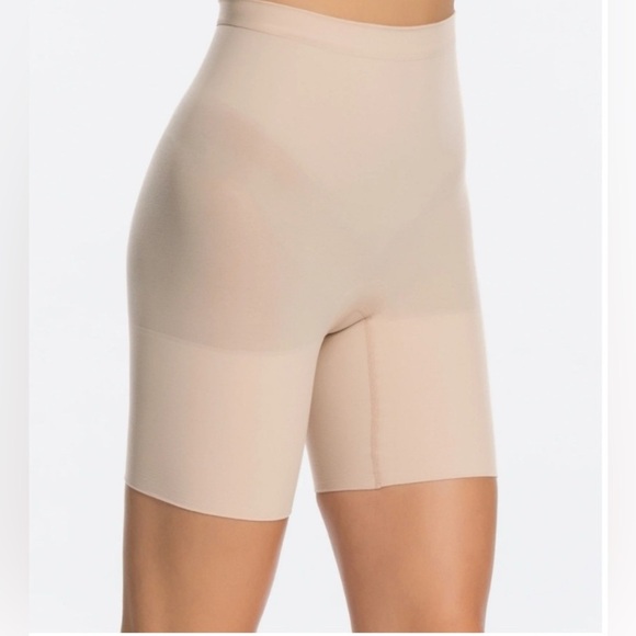 SPANX Power Series Shorts #2744 NWOT - Picture 1 of 11